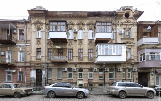 В Одессе открылась охота на уродливые балконы «фото»