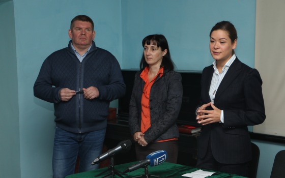 Мария Гайдар представила коллективу онкодиспансера нового главврача (фото) usionline.com Мария Гайдар представила коллективу онкодиспансера нового главврача (фото) «фото»