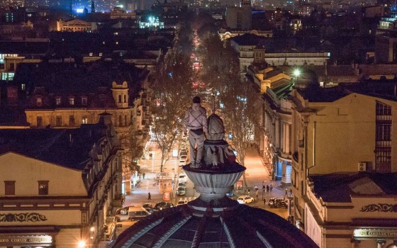 Знаменитый руфер Мустанг покорил одесскую высотку «фото»