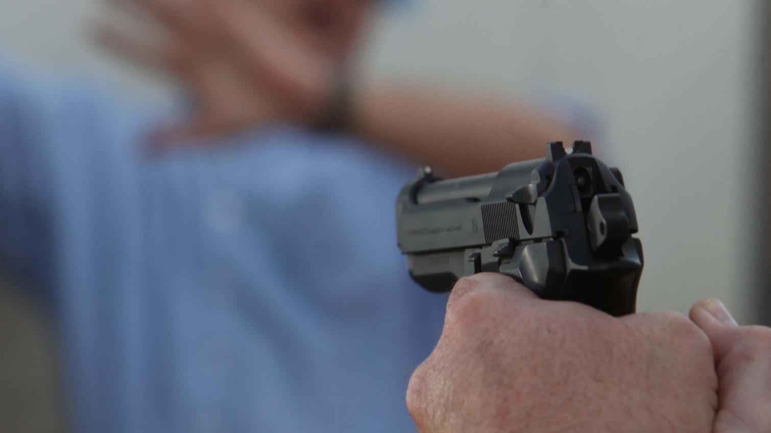 Грабитель в одесском роддоме ранил с огнестрельного оружия сотрудника учреждения «фото»