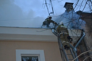 В историческом центре Одессы горел двухэтажный жилой дом «фото»