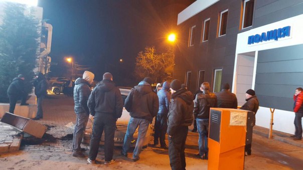 Одесский таксист повздорил с парковщиками в Аркадии «фото»