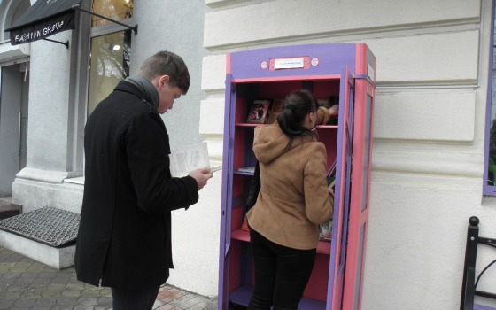 В Одессе набирает популярность «буккроссинг» – бесплатный обмен книгами (фото) usionline.com В Одессе набирает популярность «буккроссинг» – бесплатный обмен книгами (фото) «фото»