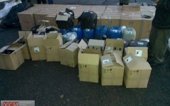 Силовики в районе Любашевки задержали груз контрабандных сигарет и коньяка (фото) «фото»
