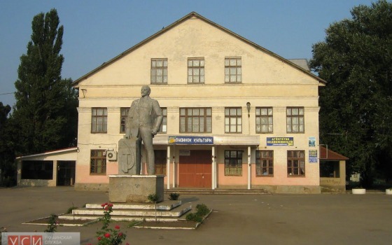 В Одесской области патриоты “линчевали” Ленина (видео) «фото»