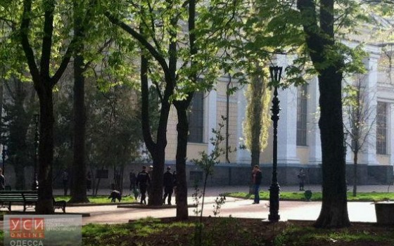 На Соборной площади в Одессе бомбы не оказалось, – полиция (фото) usionline.com На Соборной площади в Одессе бомбы не оказалось, – полиция (фото) «фото»
