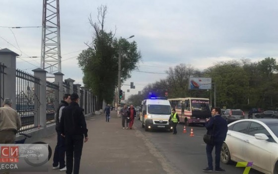 На Среднефонтанской иномарка сбила мужчину (фото) «фото»