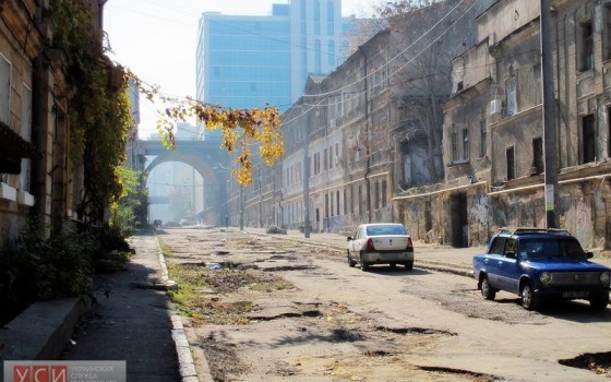 На Деволановском спуске ищут владельцев «проблемных домов» usionline.com На Деволановском спуске ищут владельцев «проблемных домов» «фото»