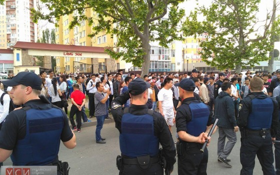 В Одессе силовики устроили разборки с вьетнамцами около ЖК “Лотос” (фото; обновлено) «фото»