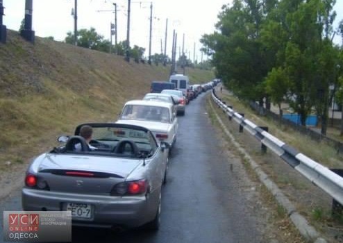 Ремонт моста в Затоке привел к огромным пробкам (фото) «фото»