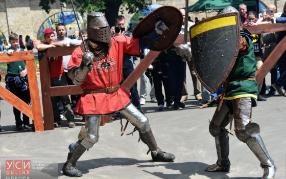 В Одессе военные облачились в рыцарей (фото) «фото»