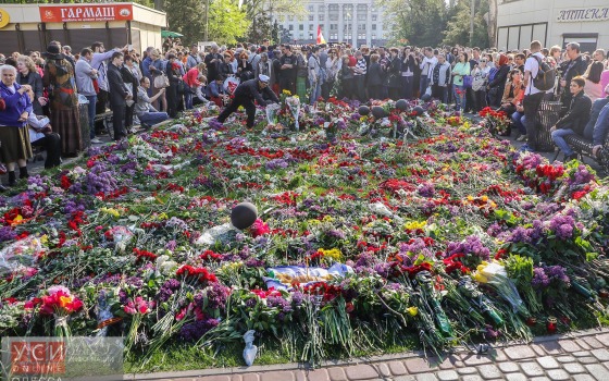 Страсти на Куликовом поле: как Одесса пережила 2 мая (фото) usionline.com Страсти на Куликовом поле: как Одесса пережила 2 мая (фото) «фото»