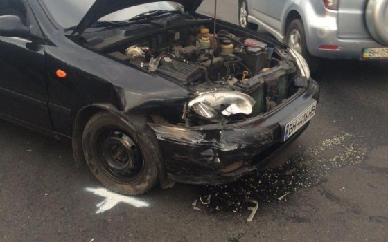 Легковушка протаранила “Prius” одесских полицейских на Фонтане «фото»