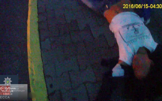 Появилась новая версия причин драки, после которой парень хотел сбросить девушку с моста (фото) «фото»