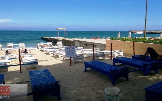 В Одессе на бесплатном пляже для воинов АТО установили платные топчаны (фото) «фото»