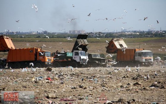 Труханов сдает в аренду беглому Маркову главную свалку Одессы «фото»