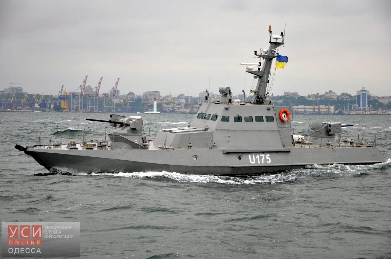 В Одесском заливе в штормовых условиях испытали новые военные катера (фото) «фото»