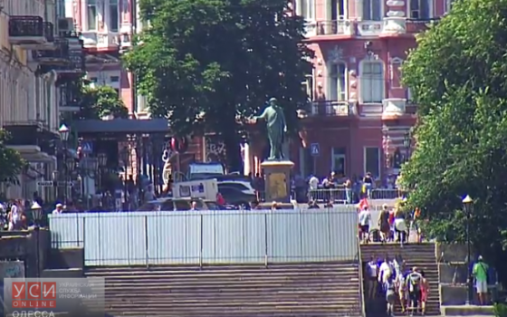 Одесситы смогут не выходя из дома наблюдать за ремонтом Потемкинской лестницы «фото»