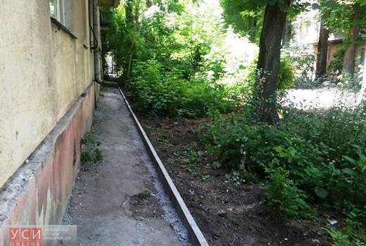 В Одессе впервые с 70-х годов взялись на ремонт внутриквартального проезда на Сегедской (фото) «фото»