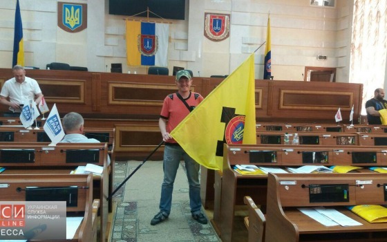 Нацполиция проводит расследование по факту беспорядков на сессии Одесского облсовета (фото) «фото»