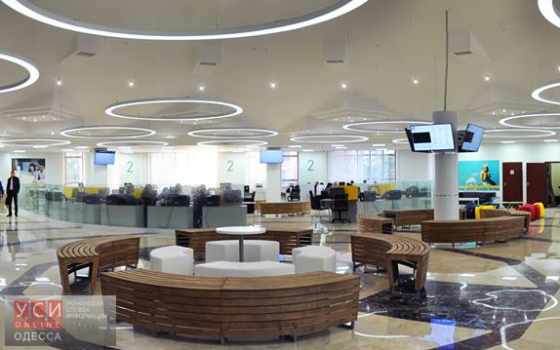 Центр админслуг, открытый Порошенко, может получить финансирование «фото»