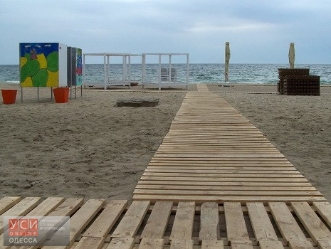 Мэр Одессы защищает настилы на пляжах «фото»