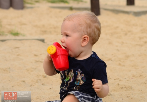 В Одессе требуют сделать детские площадки и парки безопасными «фото»