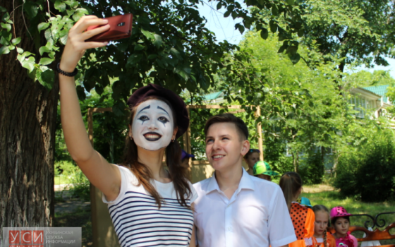 Белгород-Днестровский отмечает День города с военным оркестром и парусной регатой (фото) «фото»