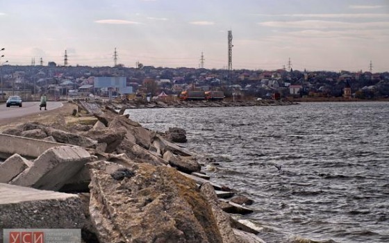 Реконструкция Хаджибеевской дамбы: тендер снова выиграла компания мэра Труханова (видео) «фото»