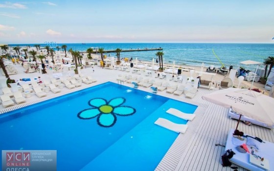 Сотрудники «Ибицы» продолжают выгонять людей с коммунального пляжа (фото) «фото»