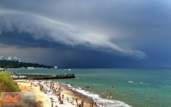 В Одессе запретили купаться в море «фото»