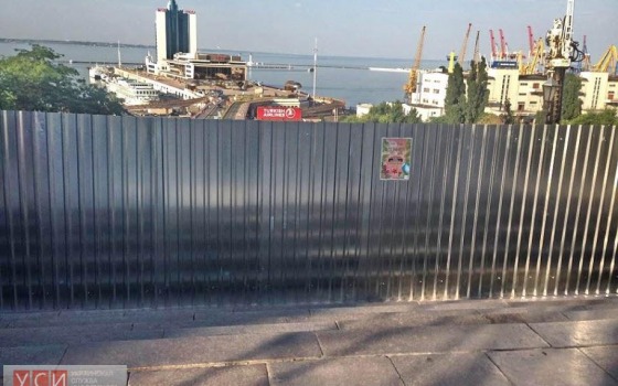 Труханов объяснил, почему начал ремонтировать Потемкинскую лестницу в разгар курортного сезона «фото»