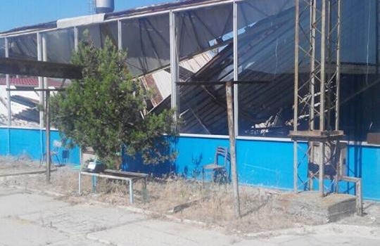 В Затоке арестована земля под базой отдыха – неизвестные с топорами уничтожили часть помещений (фото) «фото»