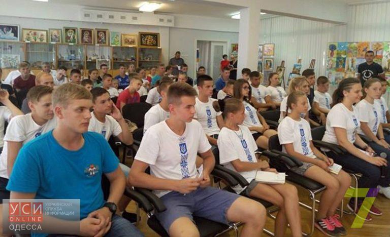 Министр спорта встретился с одесскими юными спортсменами в “Молодой Гвардии” «фото»