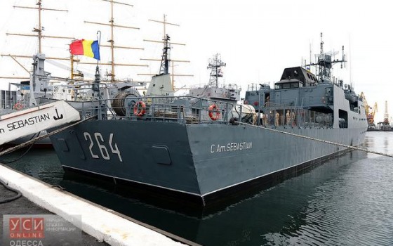 Си Бриз – 2016: украинские военные тушили румынский корвет (фото) usionline.com Си Бриз – 2016: украинские военные тушили румынский корвет (фото) «фото»