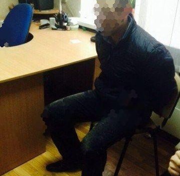 В Одессе будут судить следователя, обвиняемого во взятке в 1,7 тыс. долларов «фото»