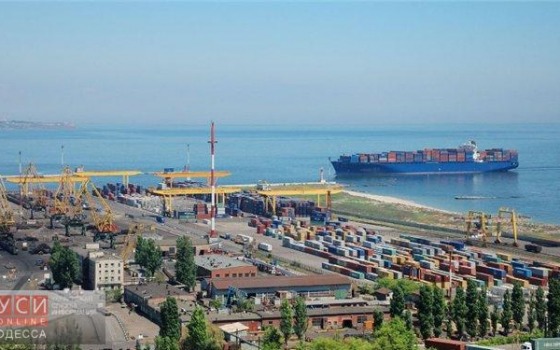 Из-за санкций РФ в порту Черноморска скопилось почти 400 вагонов «фото»
