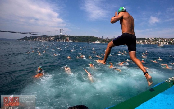 Одесситы покорили Босфор в международном заплыве из Азии в Европу (фото) «фото»