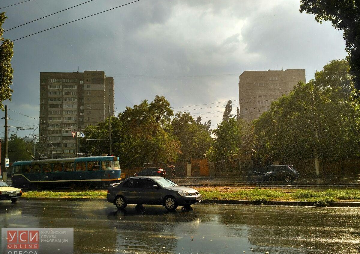 По Одессе несется ураган (фото) «фото»
