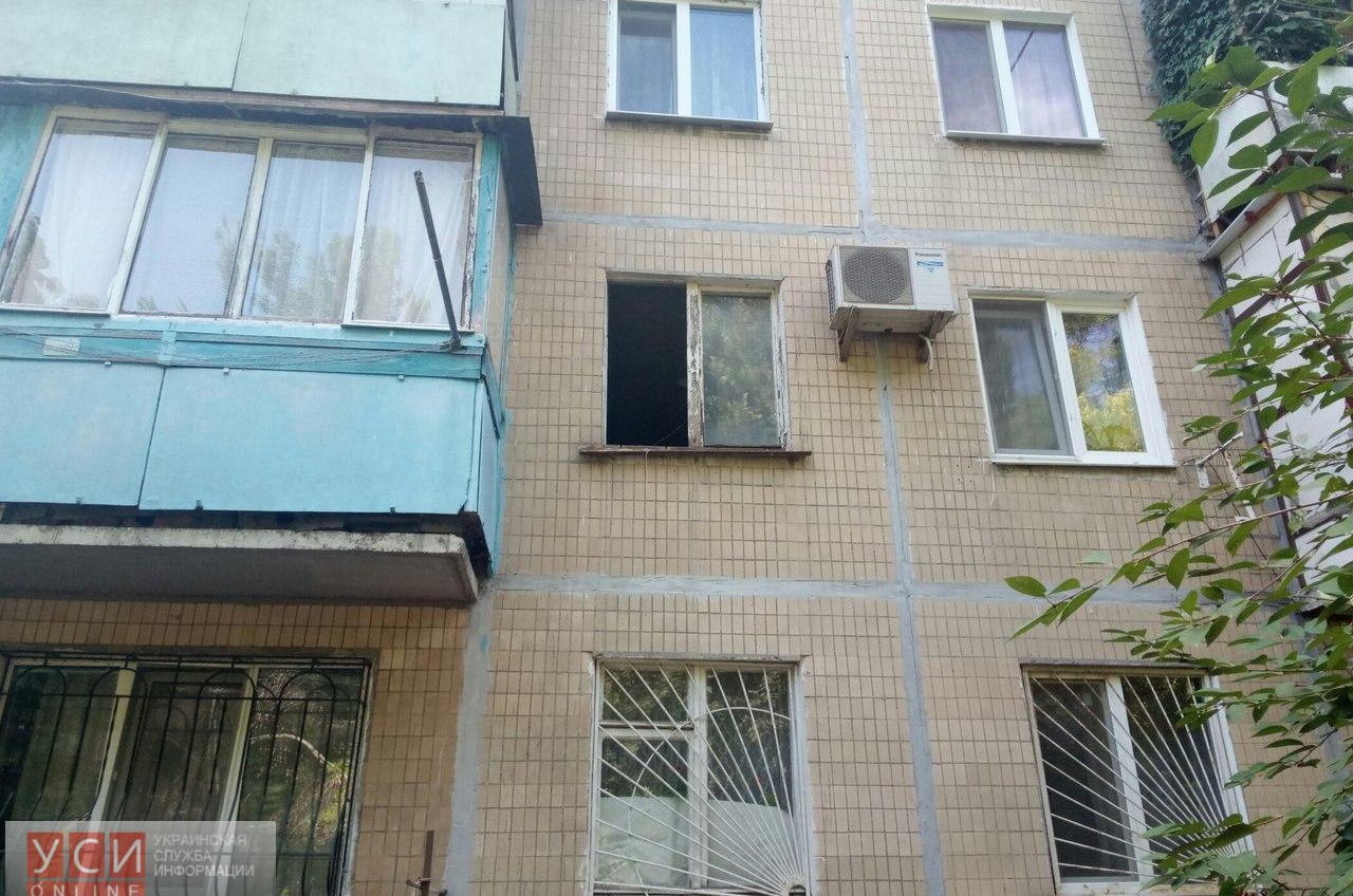 Жители дома на Котовского жалуются на эксгибициониста, который бегает с топором (фото) «фото»