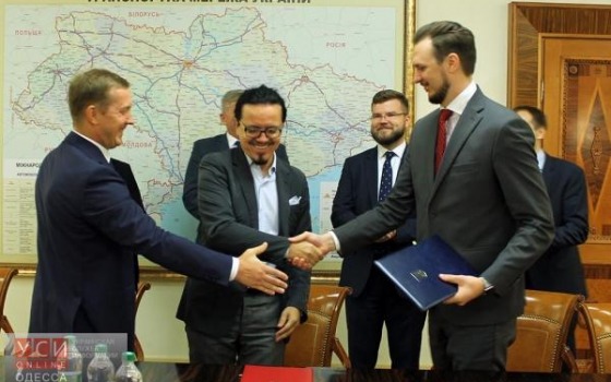 Зимой дороги Одессы и области снова будут посыпать солью – подписан меморандум «фото»