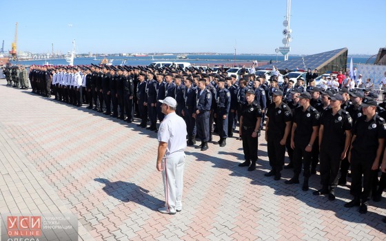 Гранатометы и построение спецназа: в Одессе отметили первую годовщину Нацполиции (фото) «фото»