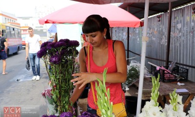 Одесские продавцы цветов рассказали о ценах перед 1 сентября (фото) «фото»