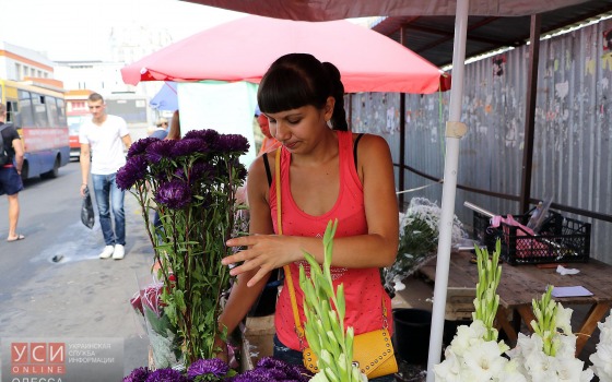 Одесские продавцы цветов рассказали о ценах перед 1 сентября (фото) «фото»
