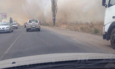 Бурлачья Балка оказалась в дыму – горело поле (фотофакт) «фото»