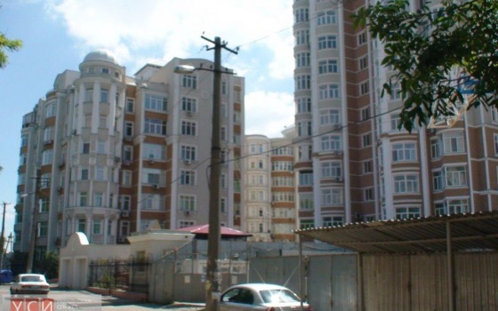 На Французском бульваре “подросла” высотка «фото»