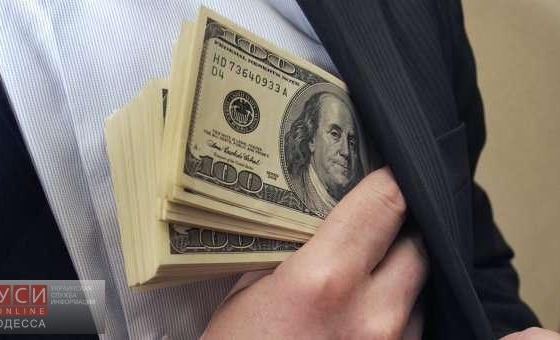 Замдиректора порта Одесской области подозревается в растратах бюджетных средств «фото»