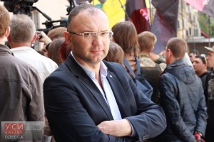 50546-izvestnyj-odesskij-obcshestvennik-proukrainskij-aktivist-poluchil-povestku-v-armiyu-big