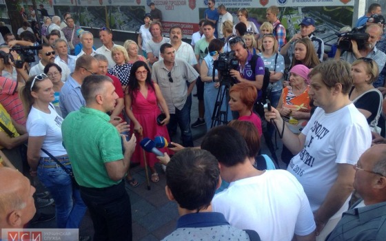 Активисты во время вече на Думской решили, когда поедут в Киев просить об отставке мэра (фото) «фото»