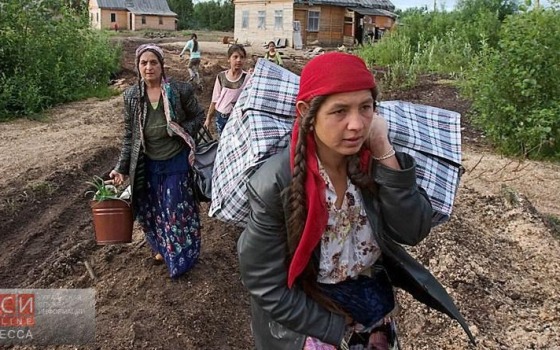 14 детей из ромской общины не пошли в школу после погромов в Измаильском районе «фото»